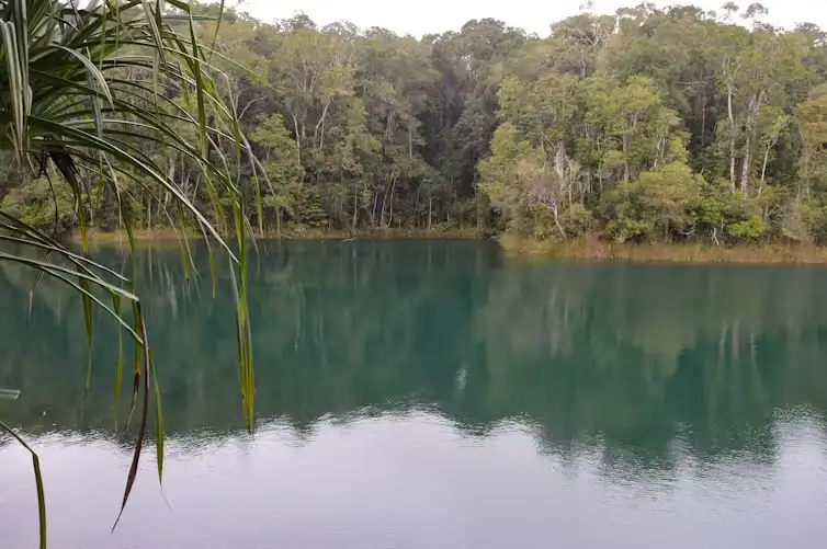 澳大利亚火山湖
