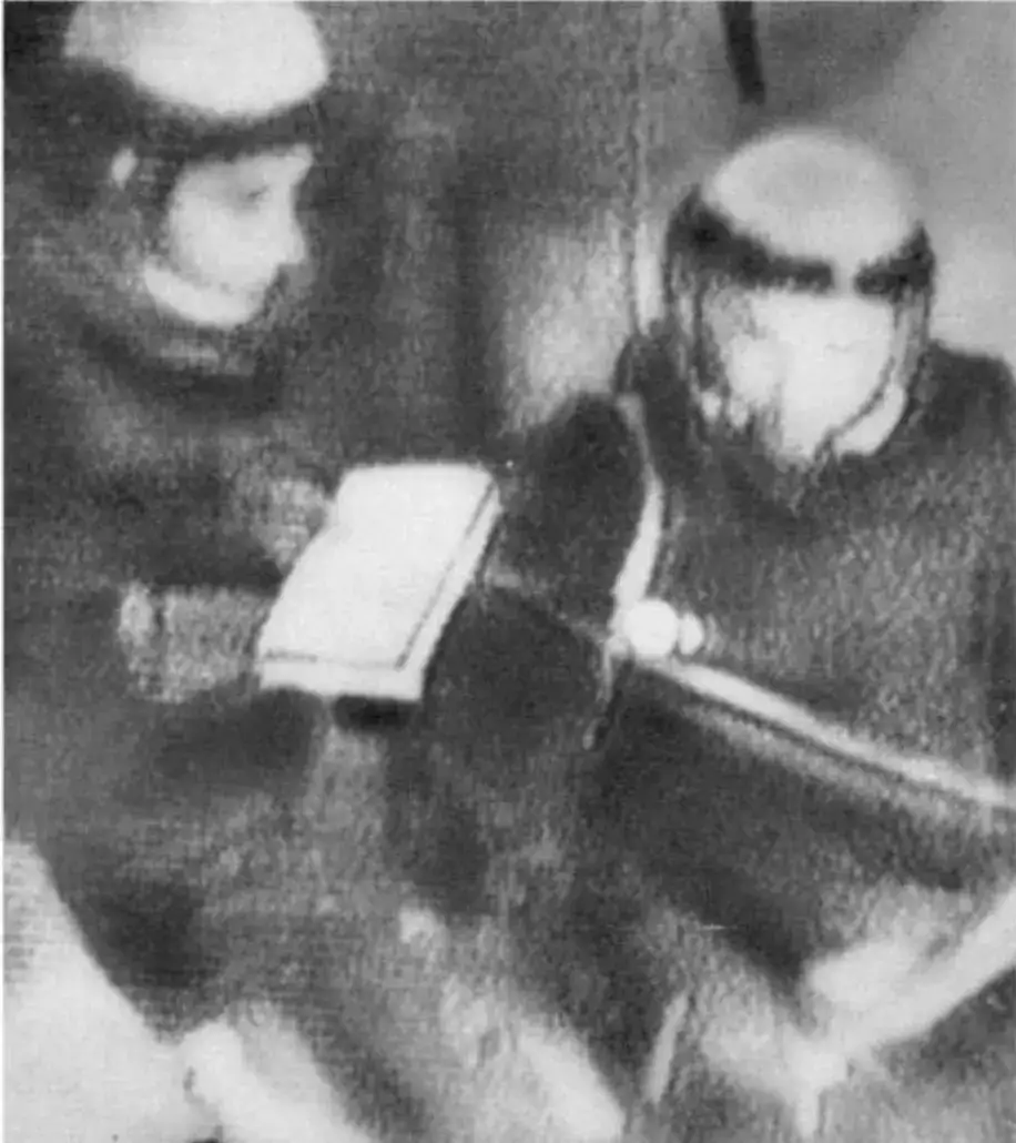 帕察耶夫和沃尔科夫首次进入礼炮1号空间站