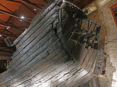 博物馆中重建的巴塔维亚号船体