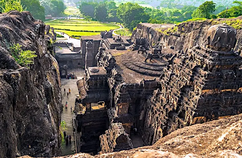 凯拉萨神庙全景 - 世界上最大的单体岩石建筑