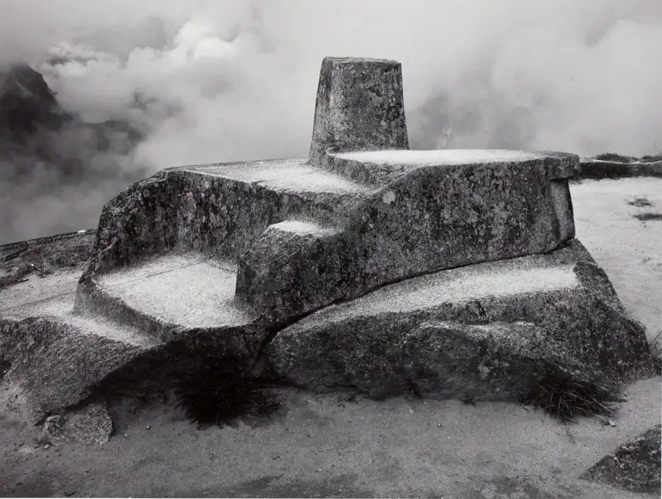 印蒂瓦塔纳拴日石