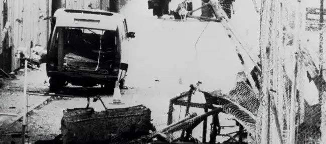 Loughgall行动中缴获的IRA武器，弹道测试将它们与多起谋杀案联系起来