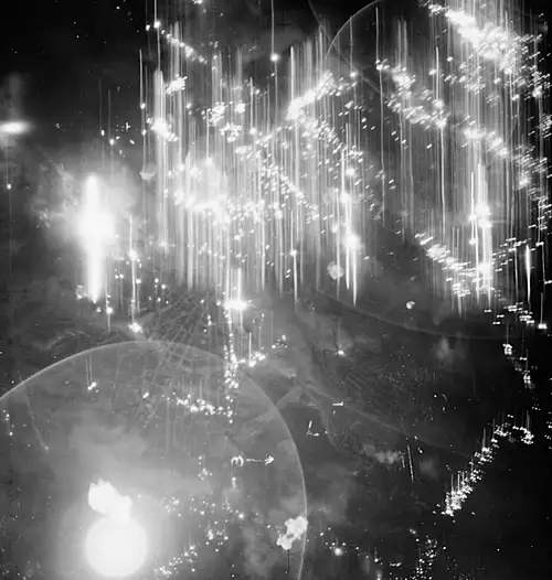 目标指示弹照亮汉堡