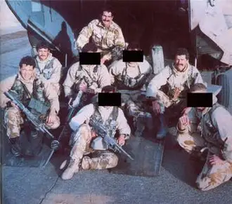 布拉沃二人组队员合影