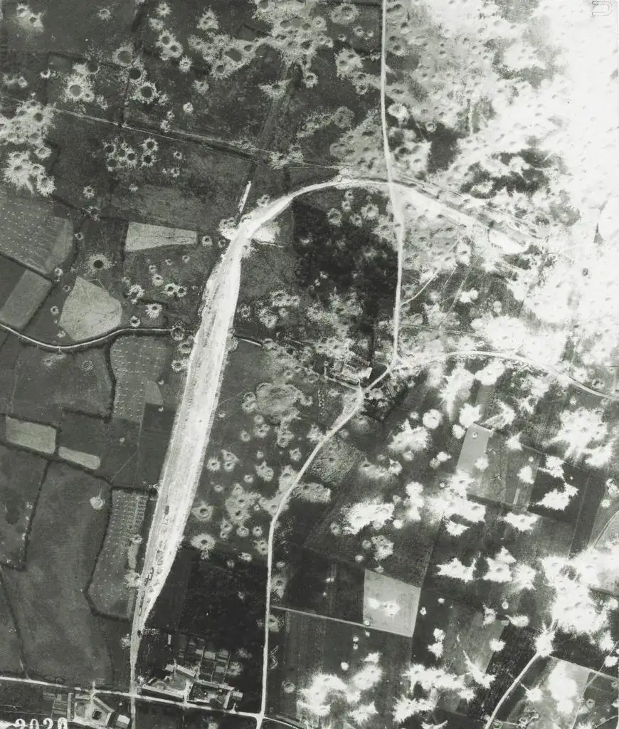 盟军轰炸后的米莫耶耶克