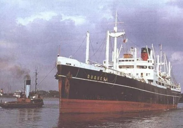 英国冷藏船"女公爵号”,正是这艘船发现了第一次失踪后的法斯托号