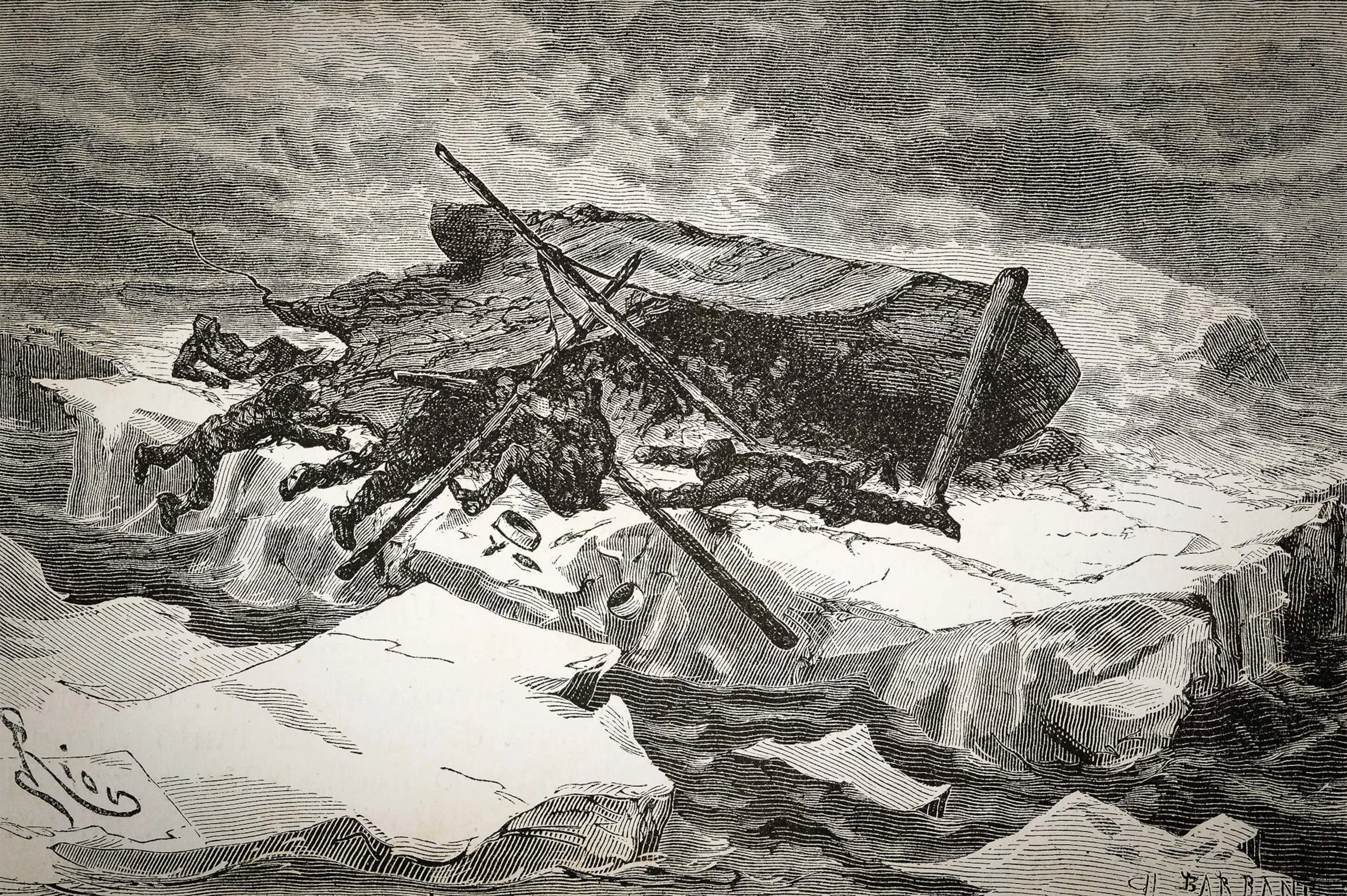 Polaris船员在浮冰上漂流