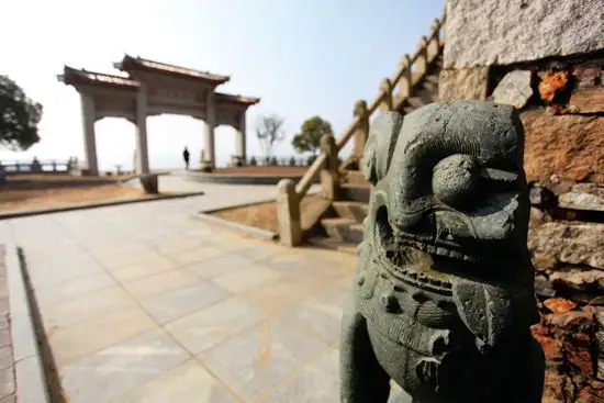 鄱阳湖渔民在湖上作业，老爷庙水域是重要的航运通道