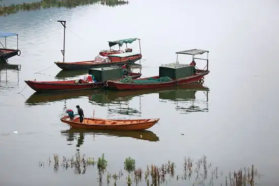 鄱阳湖上的渔船，老爷庙水域是渔民的必经之路