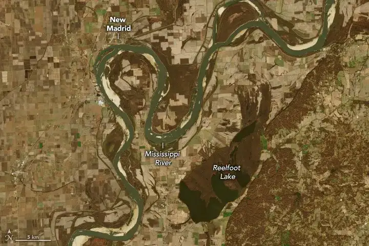 NASA卫星拍摄的里尔富特湖