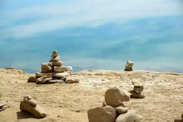 白公山地区的荒漠景观