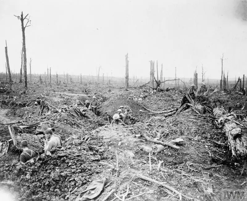 英军士兵占领德军战壕，奥维莱-拉布瓦塞勒，索姆河，1916年7月