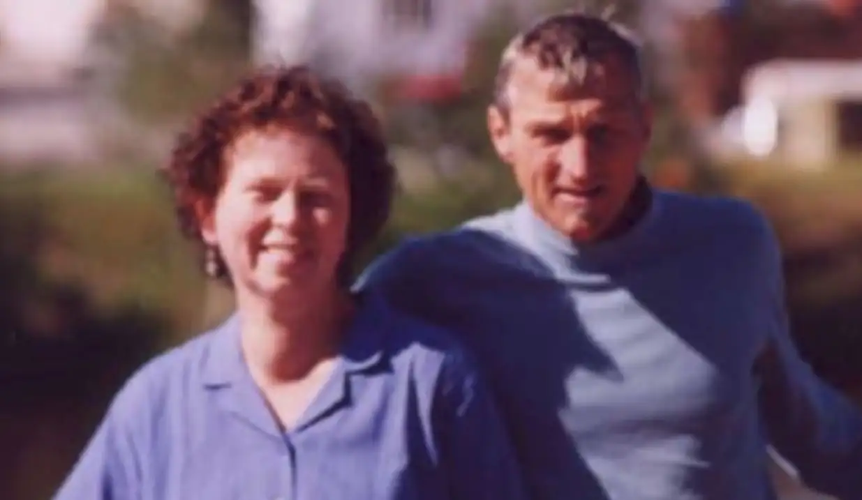 玛丽·库珀与丈夫大卫·斯托登