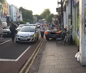 汽车与人行道示意图