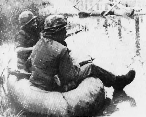 美军与韩军巡逻