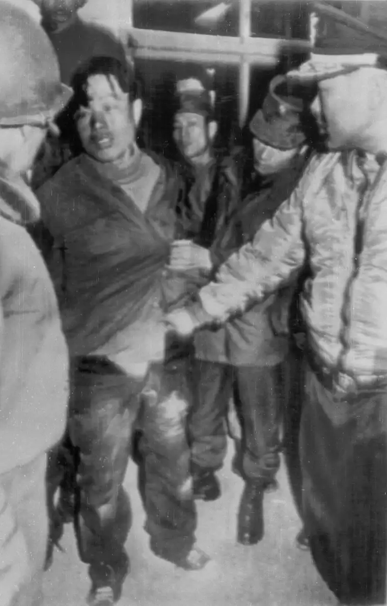 金信卓被捕照片