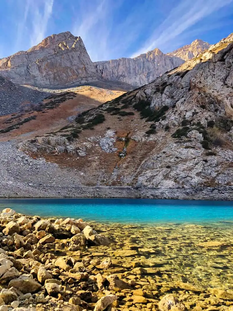 塞拉姆峡谷上湖