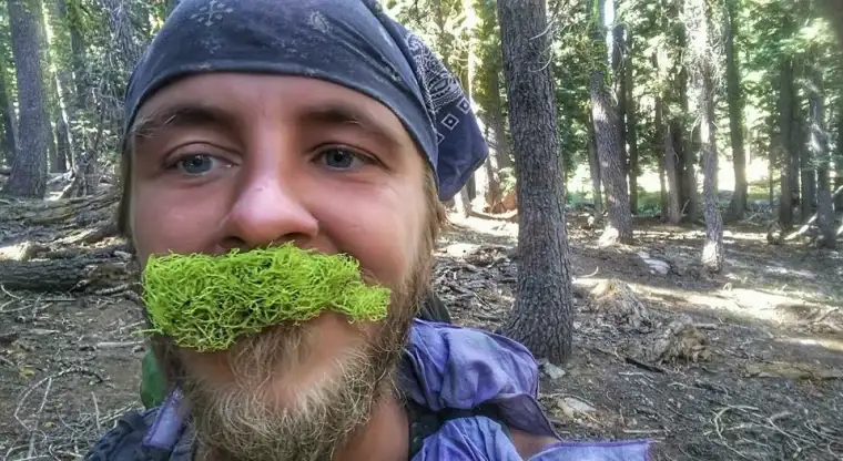 Kris Fowler在步道上的照片