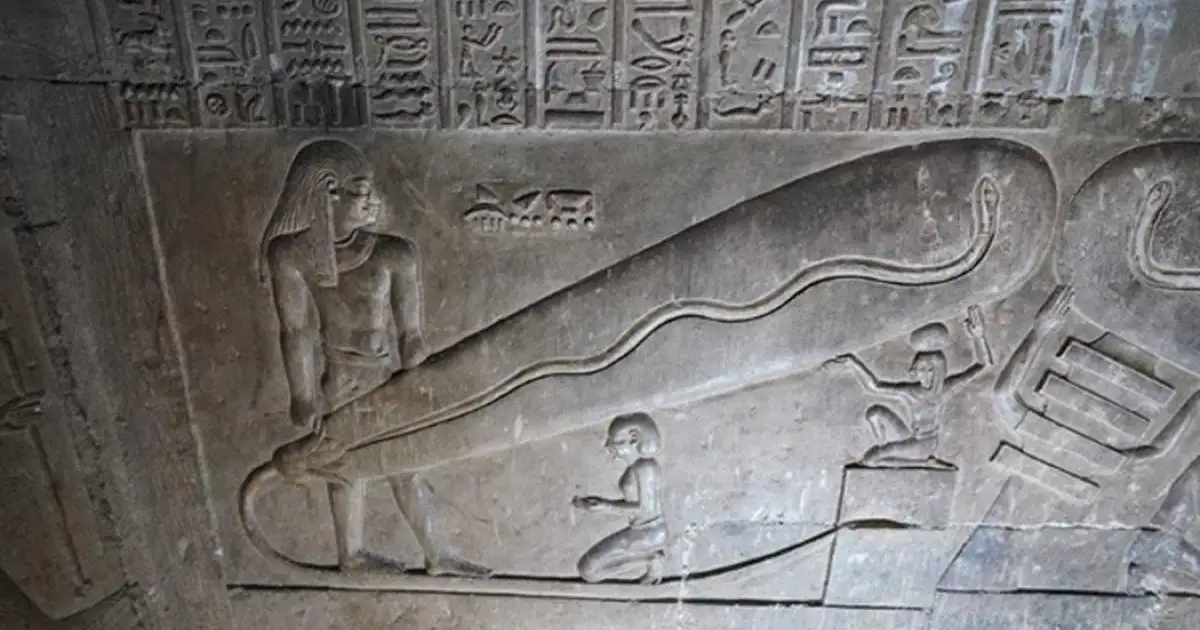 丹达拉神庙神秘电灯浮雕
