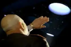 比利时UFO波目击者描述的三角形物体