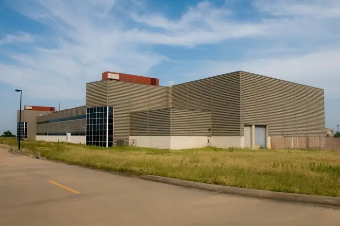 废弃的超导超级对撞机建筑群