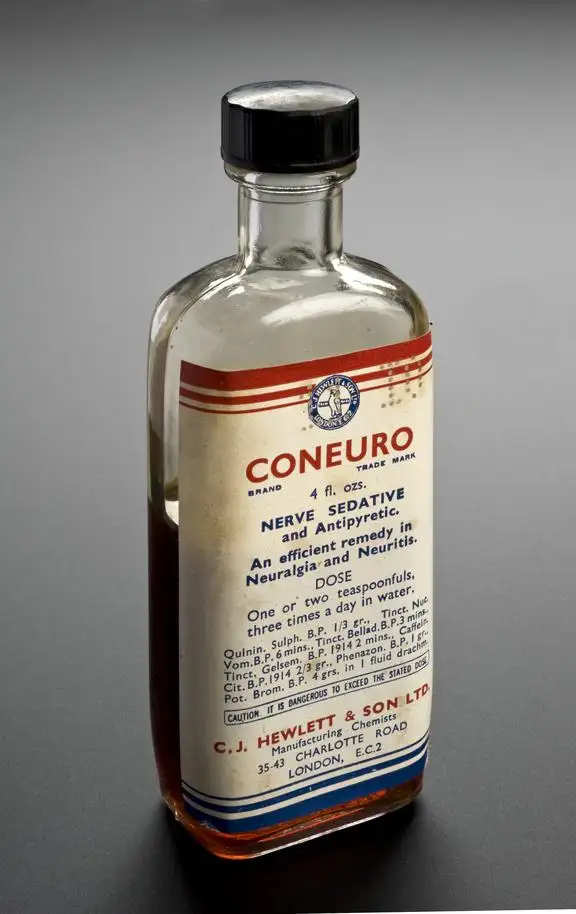 神经镇静剂药瓶，1920-1960年。这类"神经补剂"被当作非处方药出售，用于"安抚神经&rdquo;，但其成分和安全性往往未经严格验证