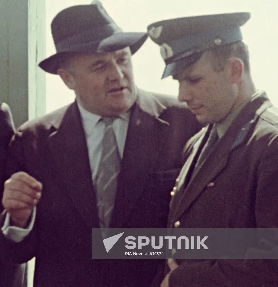 科罗廖夫与加加林在发射前合影