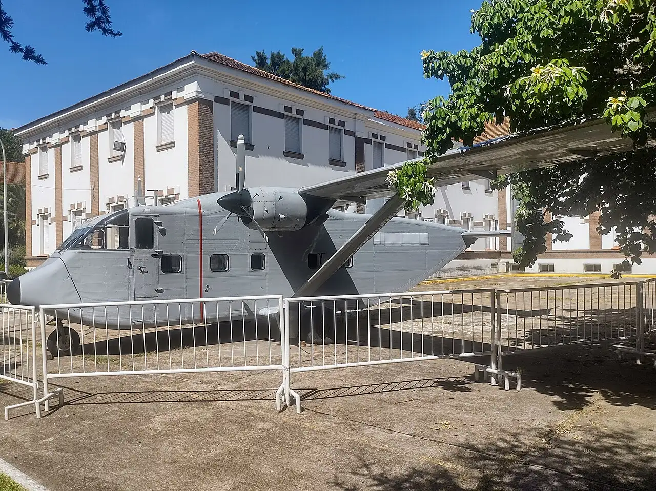 Short Skyvan PA-51飞机，曾用于阿根廷肮脏战争期间的死亡飞行，现保存于ESMA纪念馆