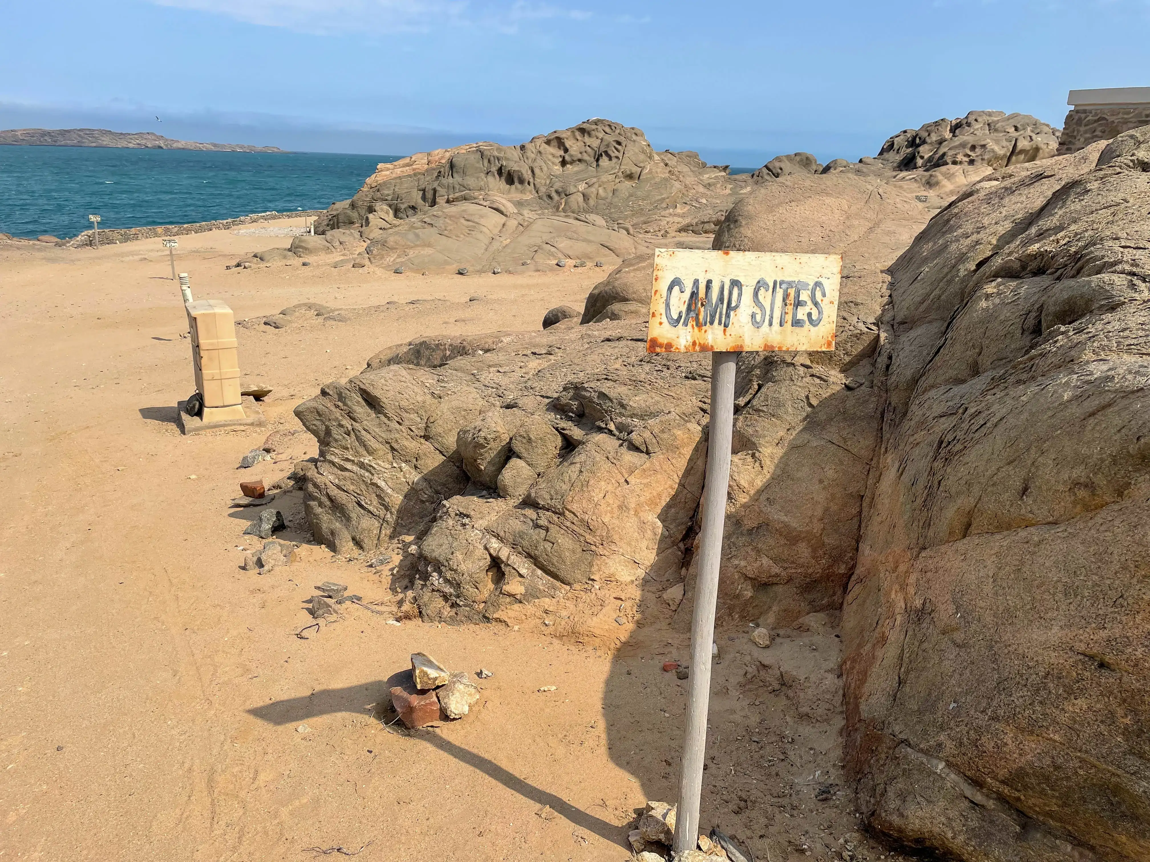 今日鲨鱼岛——曾经的死亡集中营遗址