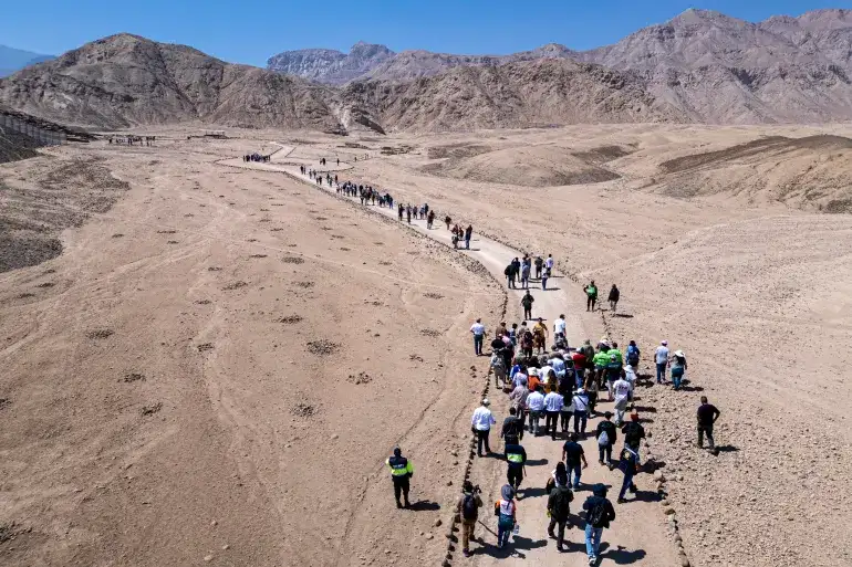 秘鲁佩尼科考古遗址航拍图，这座3800年前的城市揭示了卡拉尔文明如何在干旱中生存