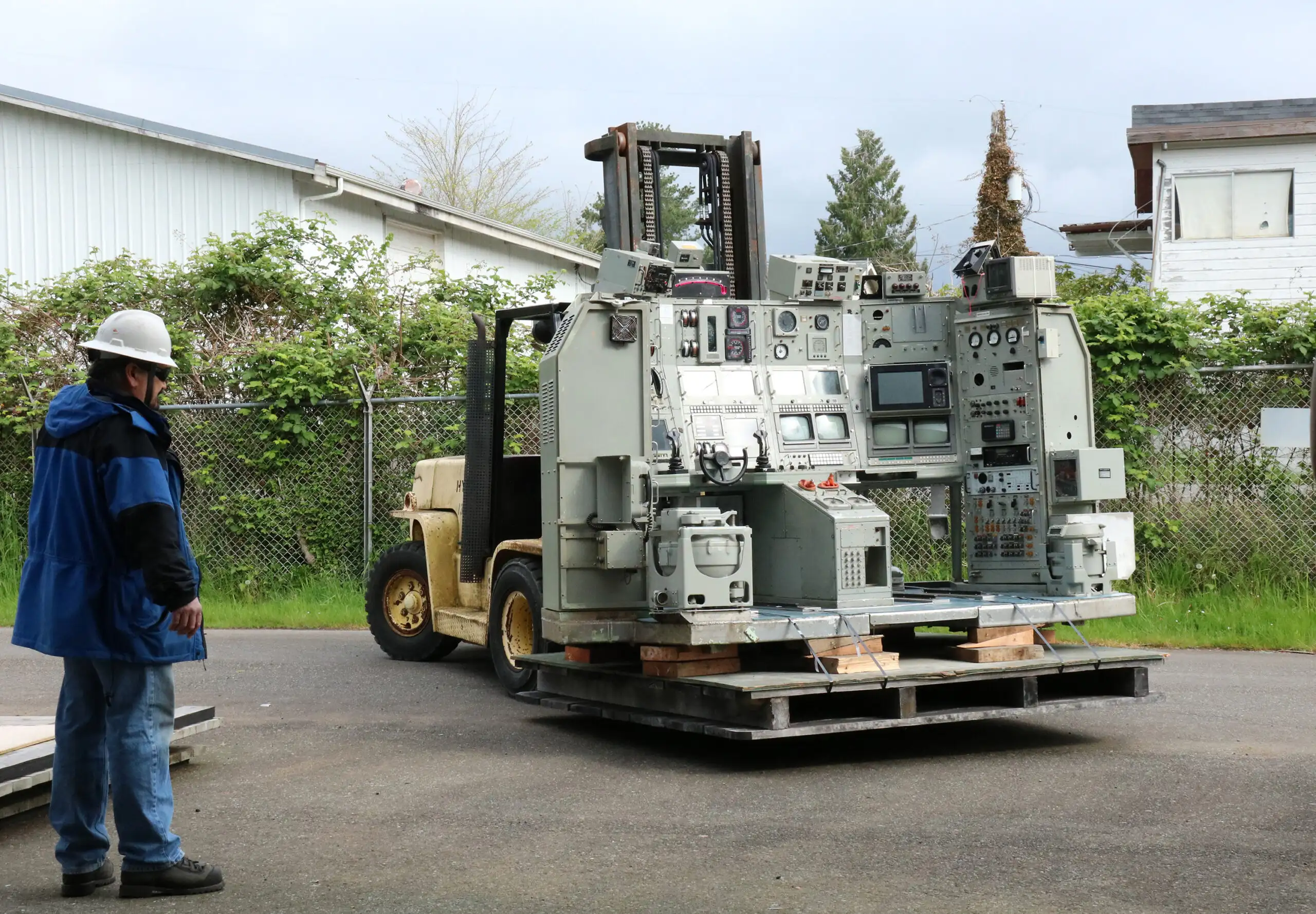 NR-1控制室设备抵达海军海底博物馆,2018年5月