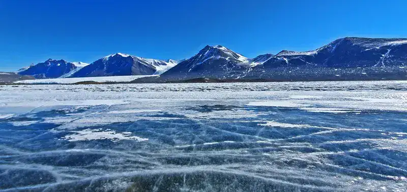 Lake Fryxell冰冻湖面