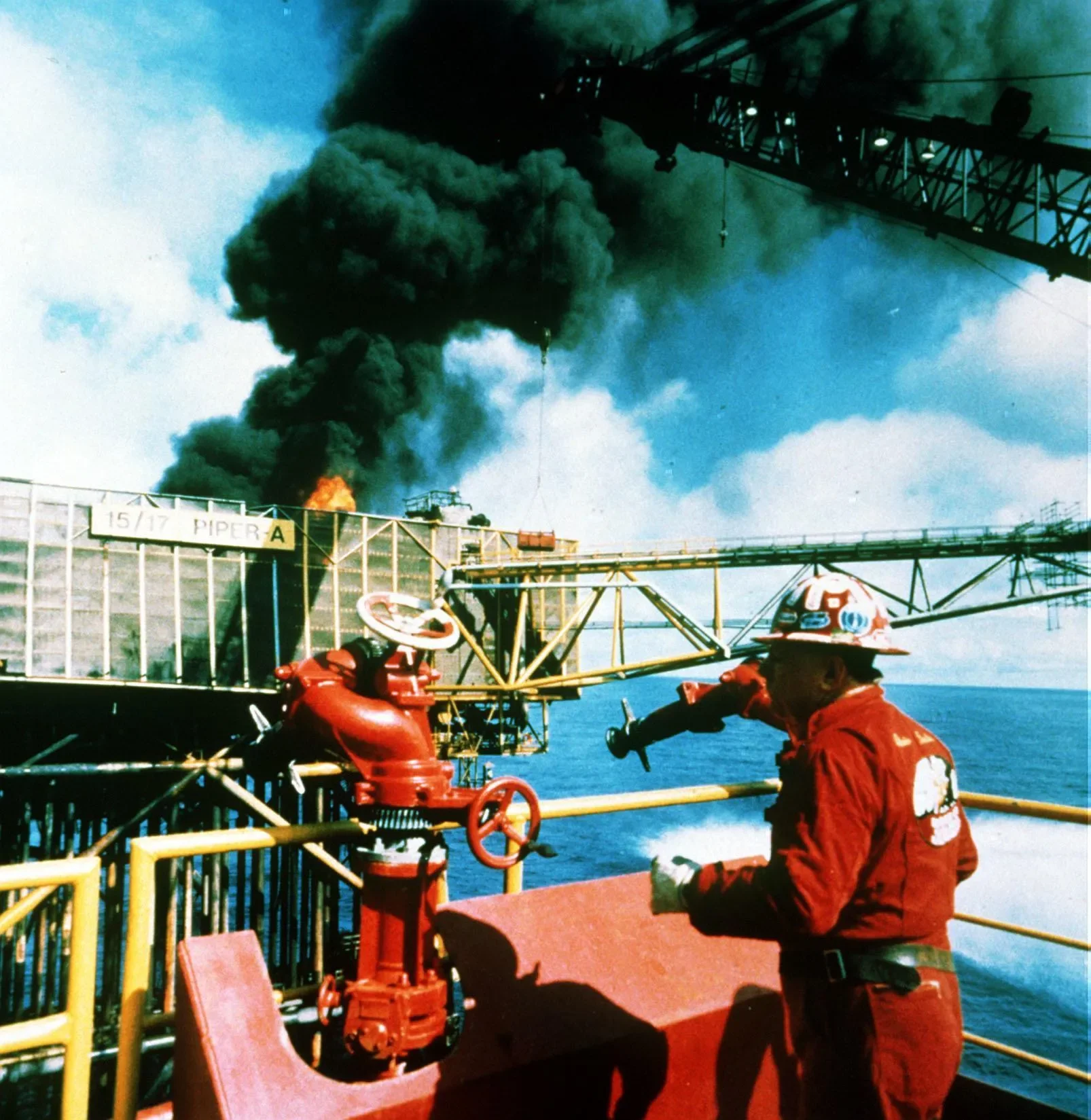 Piper Alpha disaster fireball
