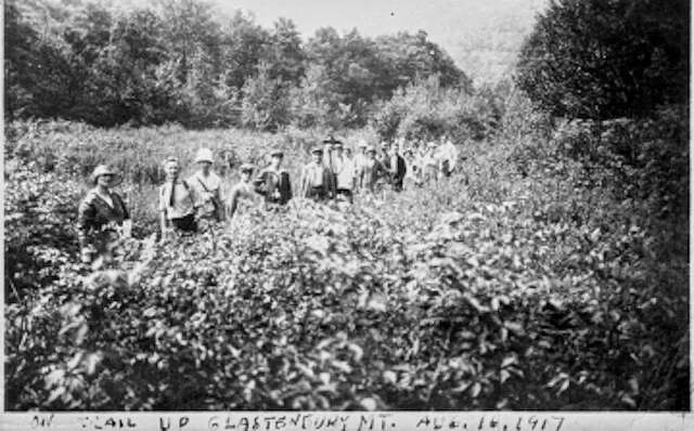 Glastenbury山徒步路线历史照片