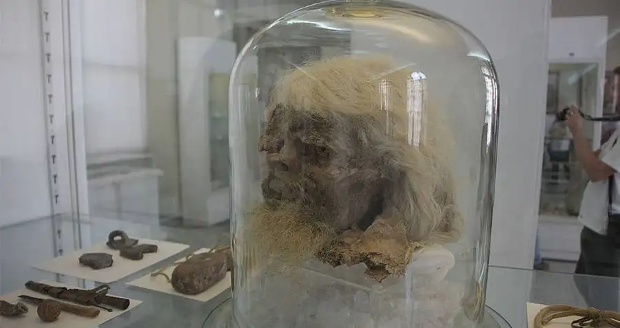 盐人1号的头颅,现藏于德黑兰国家博物馆