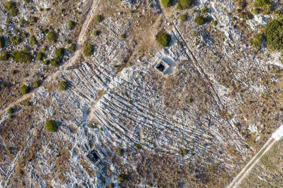 无人机俯瞰车辙