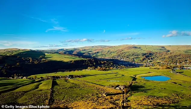 从奔宁山脉看托德莫顿