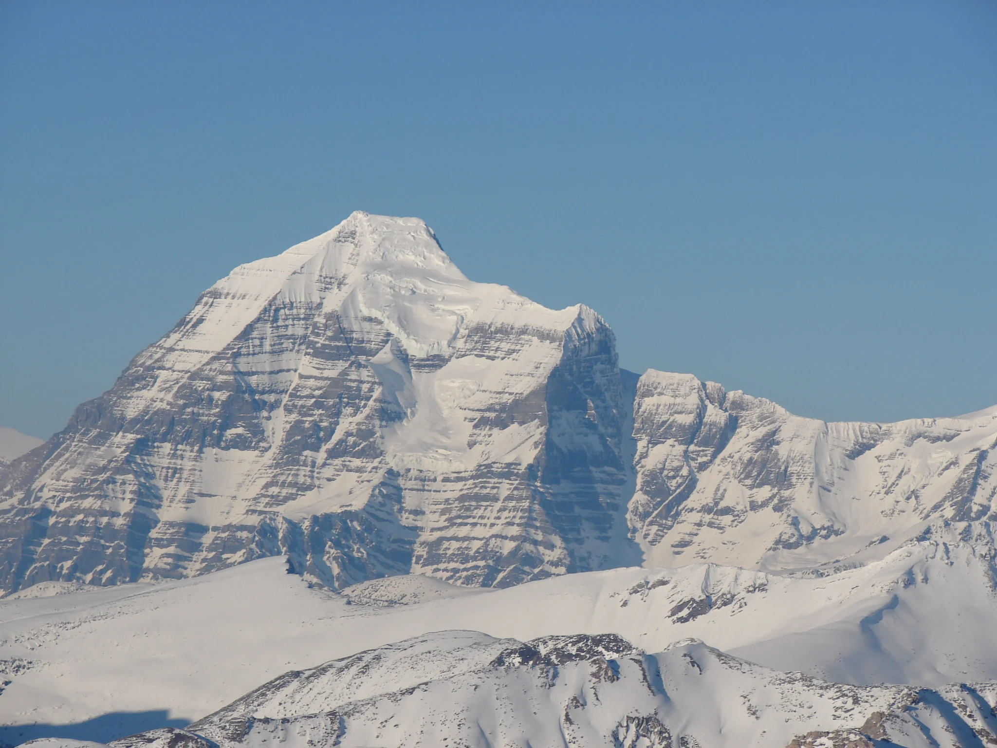 Mount Robson, 加拿大落基山脉最高峰