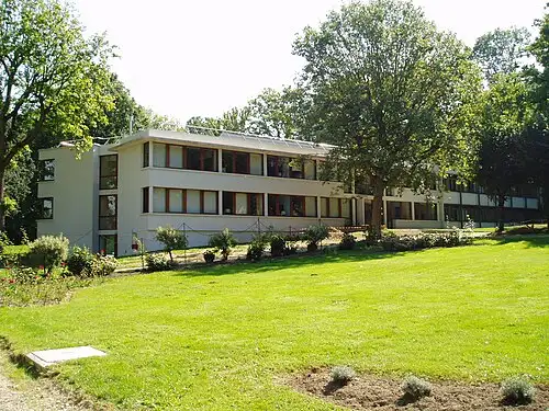 高等科学研究所(IHES)主楼,格罗滕迪克1958-1970年间在此工作