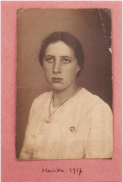 汉卡·格罗滕迪克,格罗滕迪克的母亲,德国无政府主义记者,1957年死于结核病