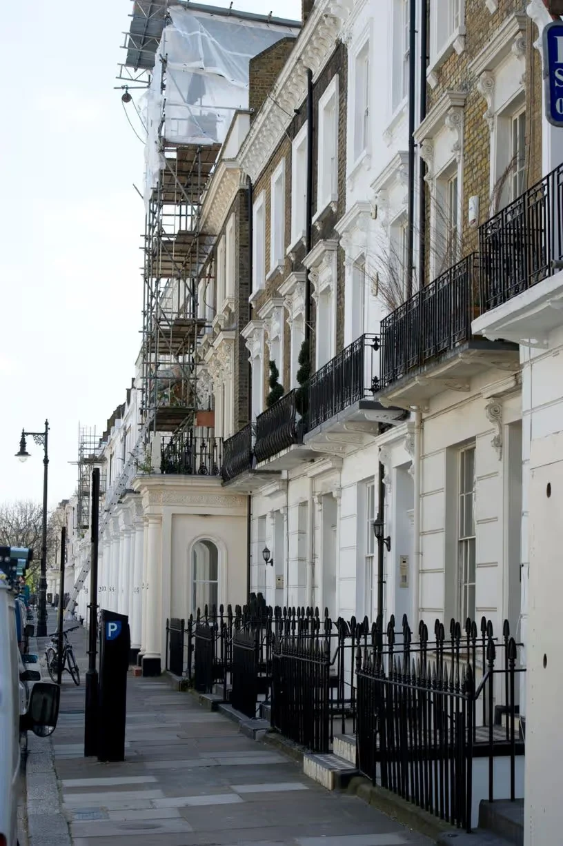 威廉姆斯公寓所在的阿尔德尼街36号，一栋乔治亚风格的联排别墅