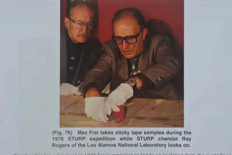 马克斯·弗雷在1978年采集裹尸布样本