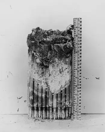 EBR-I反应堆1955年事故后的芯体残骸，核能开发的风险警示