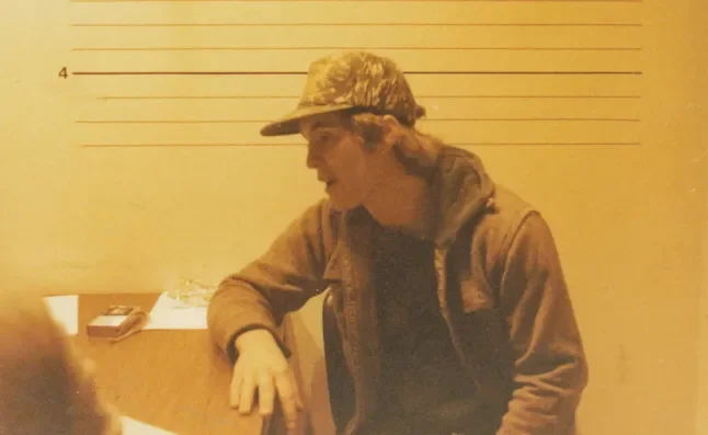 约翰·肯尼斯·皮尔接受审讯