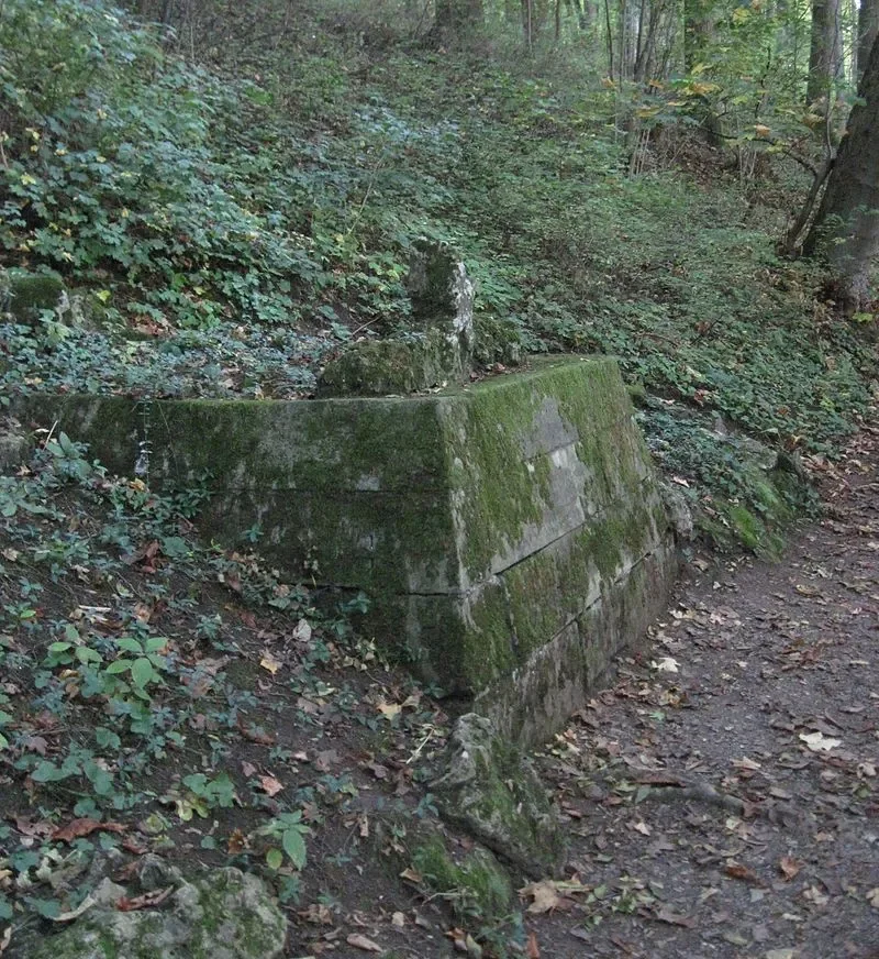 黑暗伯爵夫人墓地