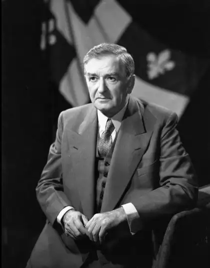 杜普莱西斯孤儿相关照片