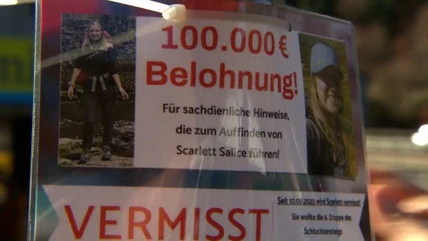 志愿者们持续搜索