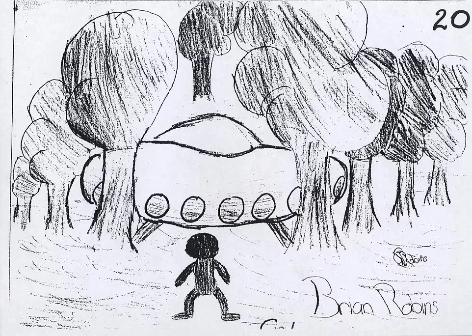 孩子们的画作中对外星生物的描述惊人地一致：大眼睛、细缝嘴、黑色紧身衣