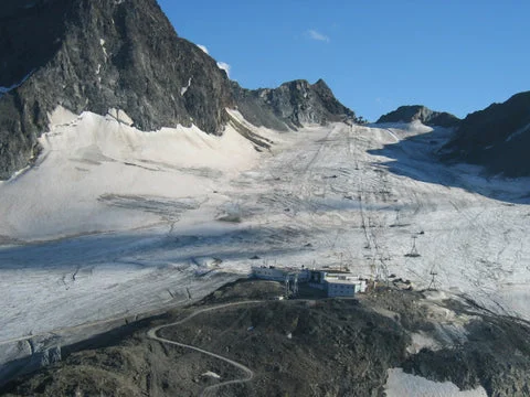 Stubai冰川滑雪场
